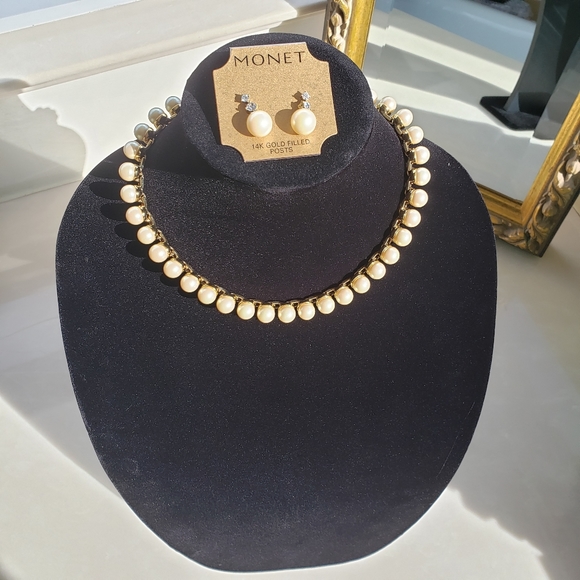 Monet Pearl & Rhinestone Necklace & Earrings Jewelry Bundle NWT - Picture 3 of 6